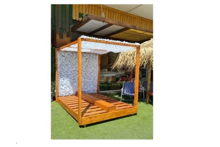 KΡΕΒΑΤΙ ΠΑΡΑΛΙΑΣ ΜΕ ΠΑΣΟ ΚΑΙ ΟΥΡΑΝΟ